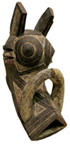 ヌヌマ族　イボイノシシの仮面